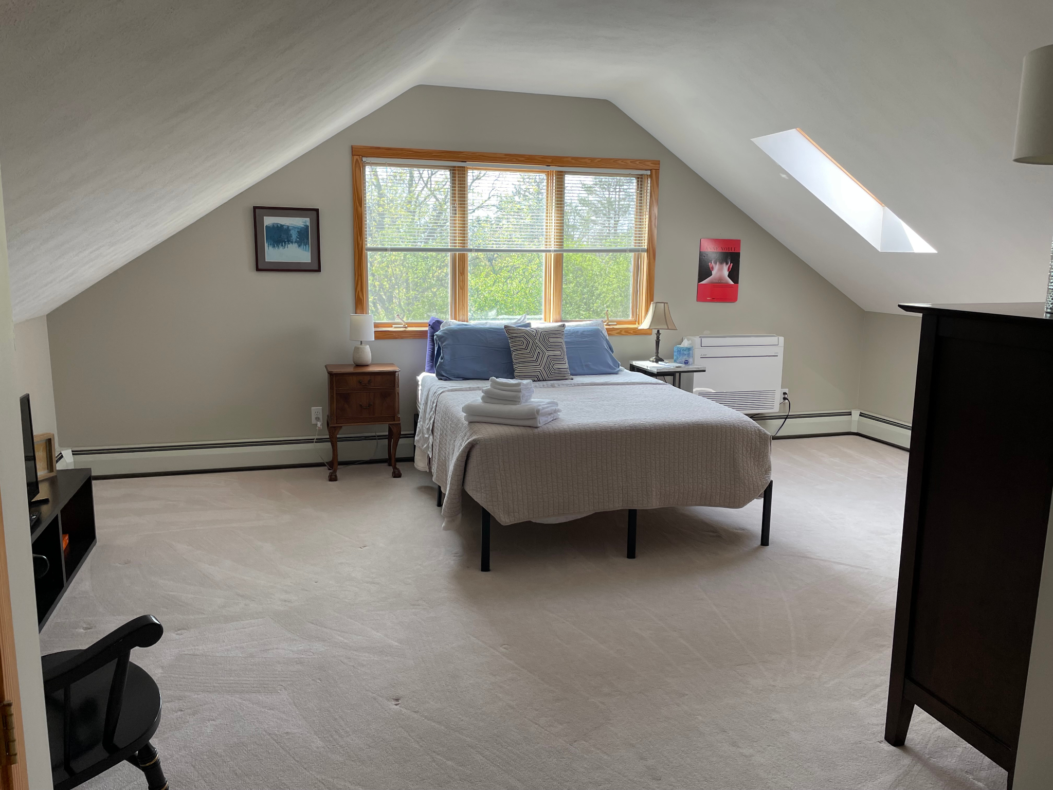 Large Bedroom Over the Garage