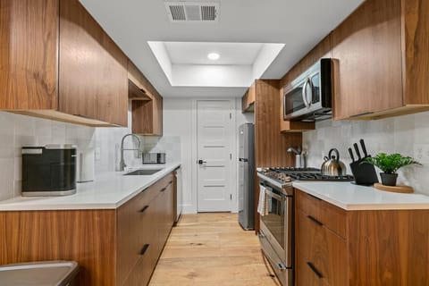 Our full kitchen comes complete with a toaster, coffee maker, ice maker, cutlery, tea pot, and full service for anything you or your guests may want to make from home! Don’t miss our great sized fridge and freezer!