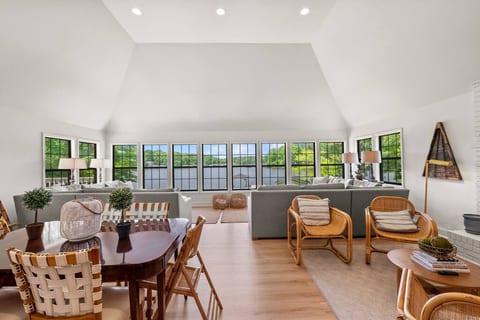 Sensational Sinclair Retreat