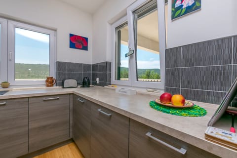 House Aria - Unit 202796-5
