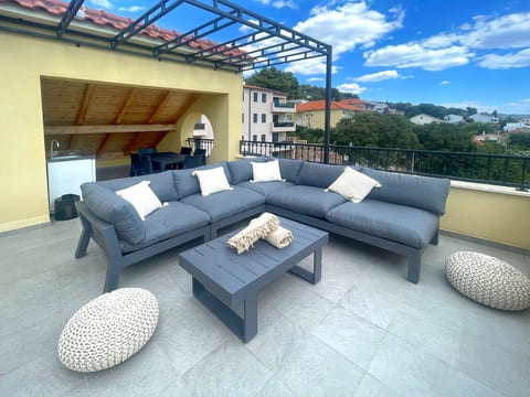 House DMS - Unit 375706-13
