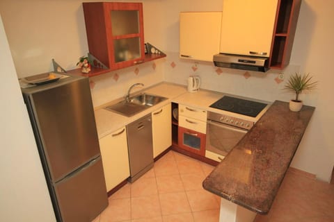 Apartment Comfort - Unit 375749-13