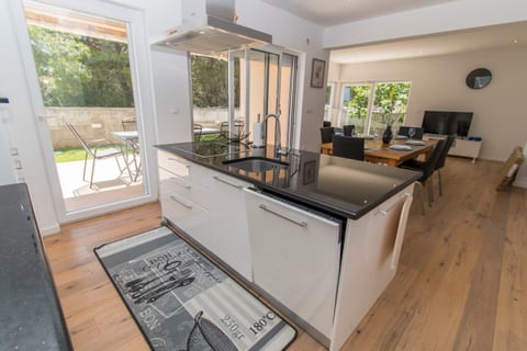 Apartments Pavlović - Unit 375810-13
