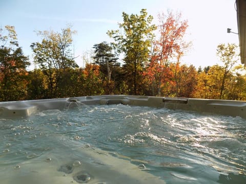 Pine Run Hocking Hills - Pool, Disc Golf Course