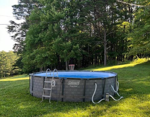 Pine Run Hocking Hills - Pool, Disc Golf Course