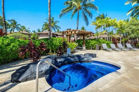 Gated Golf View Townhome w/ Resort Pool Tennis Gym