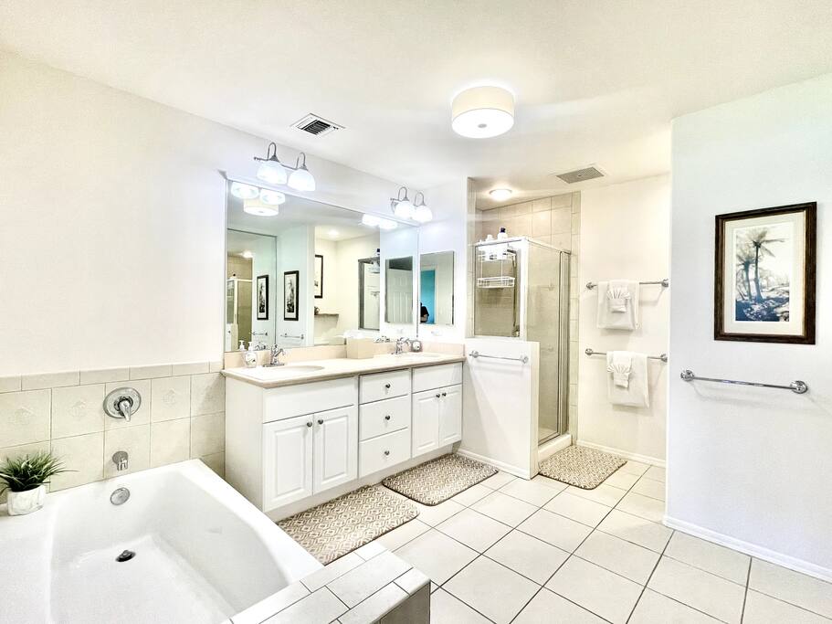 Gated Golf View Townhome w/ Resort Pool Tennis Gym