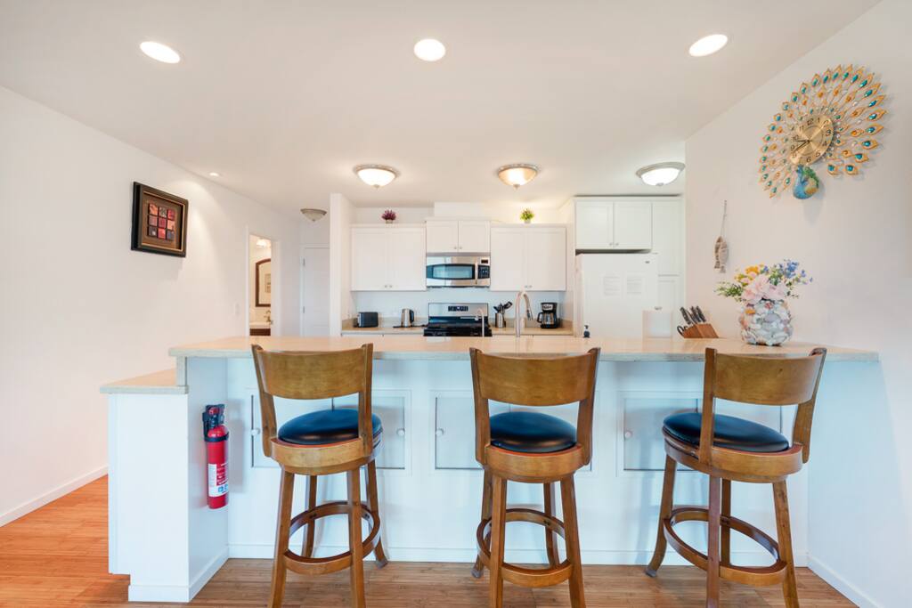 Breezy Ocean View 3BR 2.5BA House - Step-Free Stay