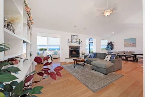 Breezy Ocean View 3BR 2.5BA House - Step-Free Stay
