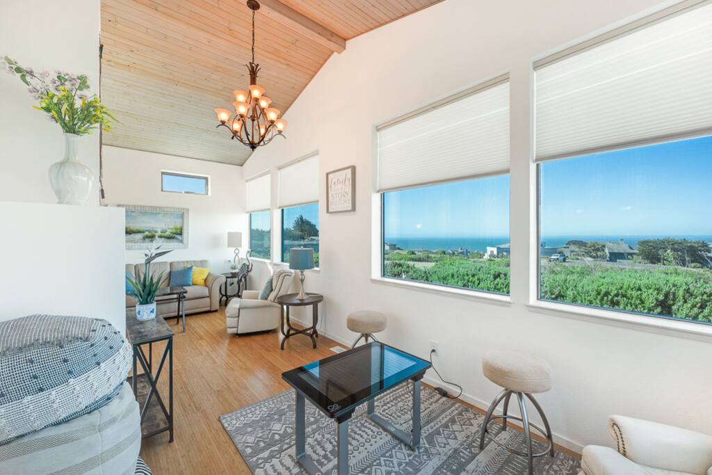 Breezy Ocean View 3BR 2.5BA House - Step-Free Stay