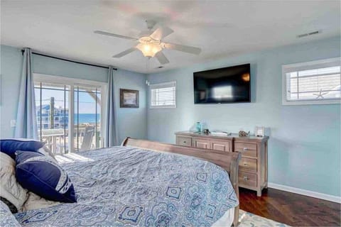 Master Suite on 4th Floor