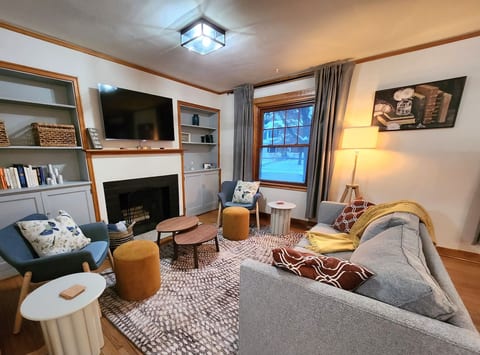 Firepit & Fun Near ISU — 4BR, Porch & Fenced Yard