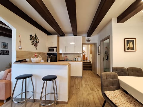 Apartment Emma - Unit 375804-13