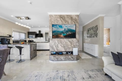 Villa Veronica - Unit 375828-13