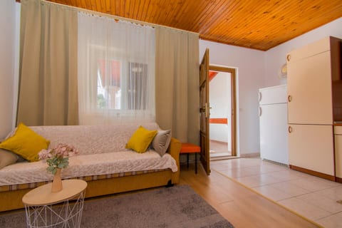 Apartments Neve - Unit 375834-13