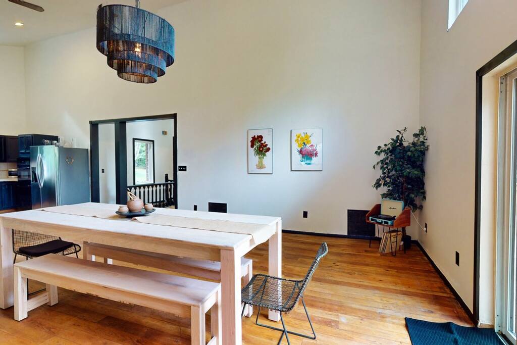 spacious-home-on-5-acres-2-hrs-to-nyc/