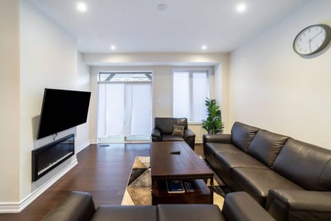 Living Room with smart TV connected to internet.
