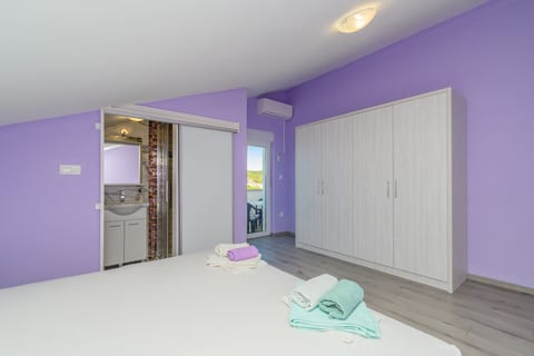 Apartment Vidas - Unit 375850-13