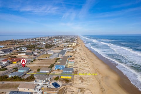 A short walk to the beach! 90 steps, it takes 45 seconds