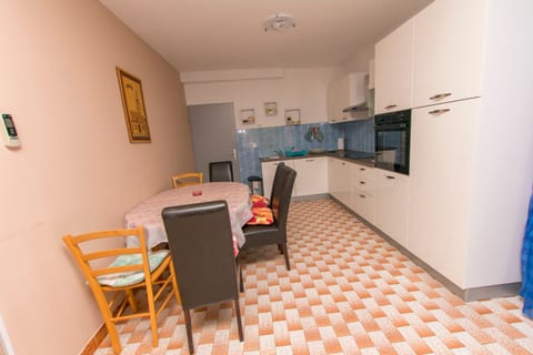 Apartments Selma - Unit 375880-13