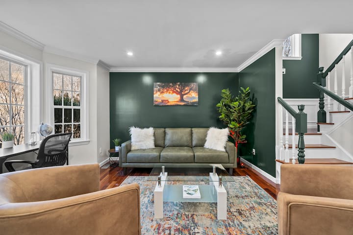 spacious-6br-villa-serene-scenic-mountain-escape/