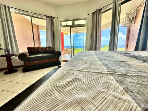Ocean View King-bed with Jaccuzi