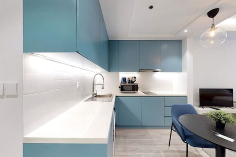 Cozy & Fabulous - Studio - JLT