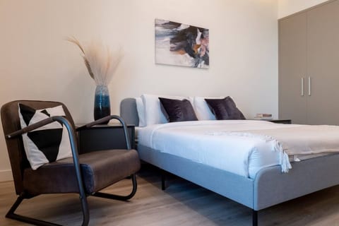 Sophisticated & Classy - 1Bhk - The Greens