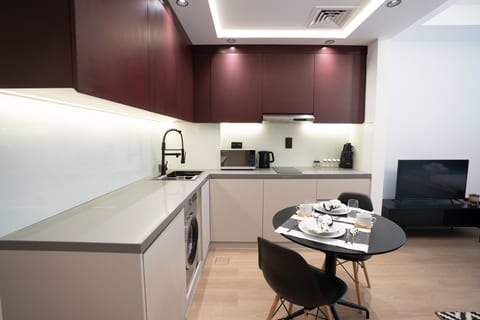 Modern & Chic - Studio - JLT