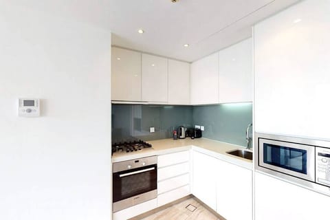 Breathtaking Studio - Al Jaddaf