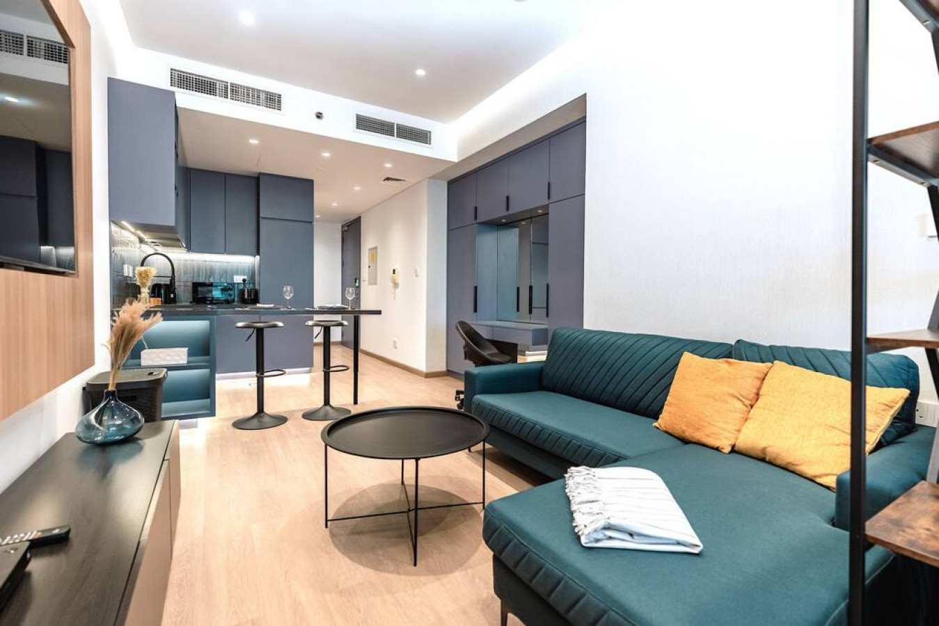 Stylish and Sleek - Studio - JLT - Tecom - Dubai - United Arab Emirates