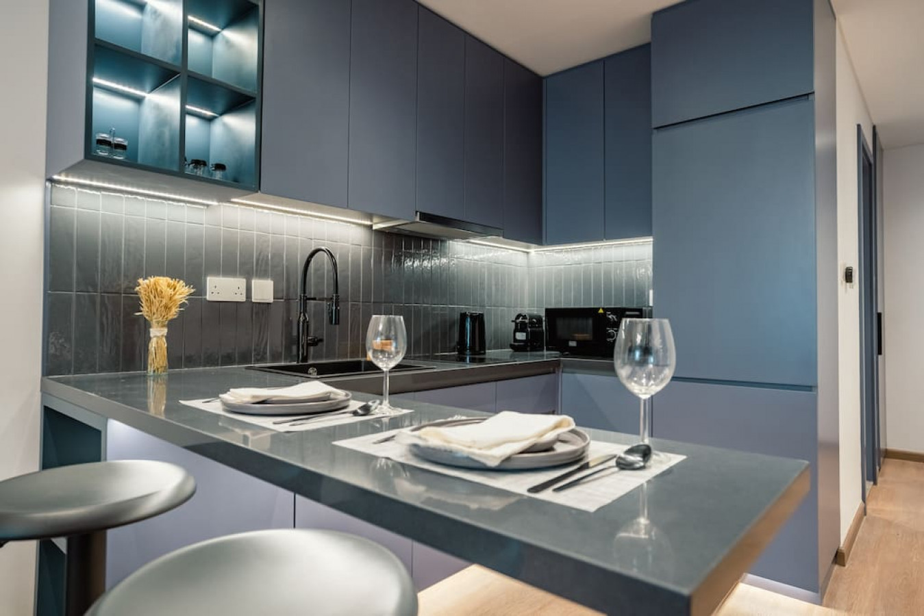 Stylish and Sleek - Studio - JLT - Tecom - Dubai - United Arab Emirates