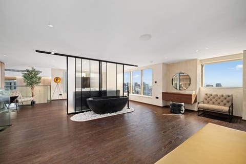 Luxury Duplex - 2 BR - Dubai Marina JBR