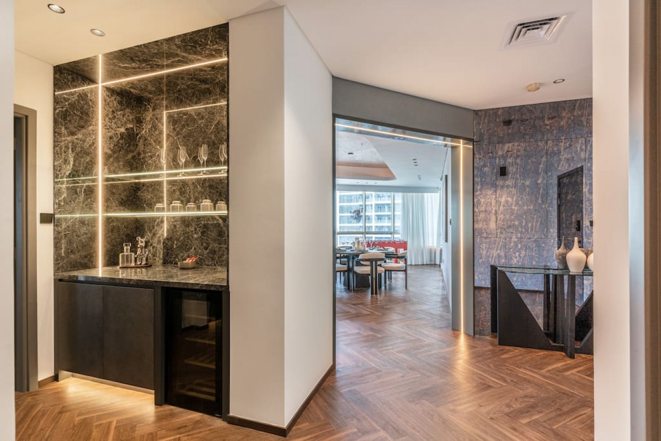 Bright & Modern - 4BR - Dubai Marina - Tecom - Dubai - United Arab Emirates