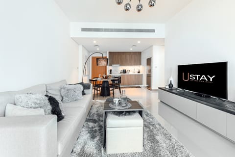 OFFER! Opulent & Chic - 1BR - Beachfront