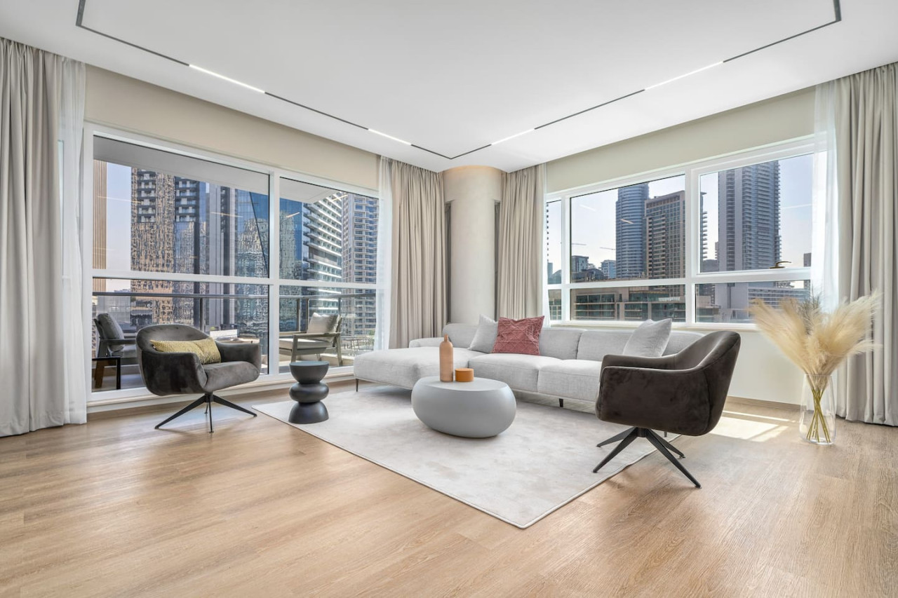 Luxury Living 3BR Marina View - Tecom - Dubai - United Arab Emirates