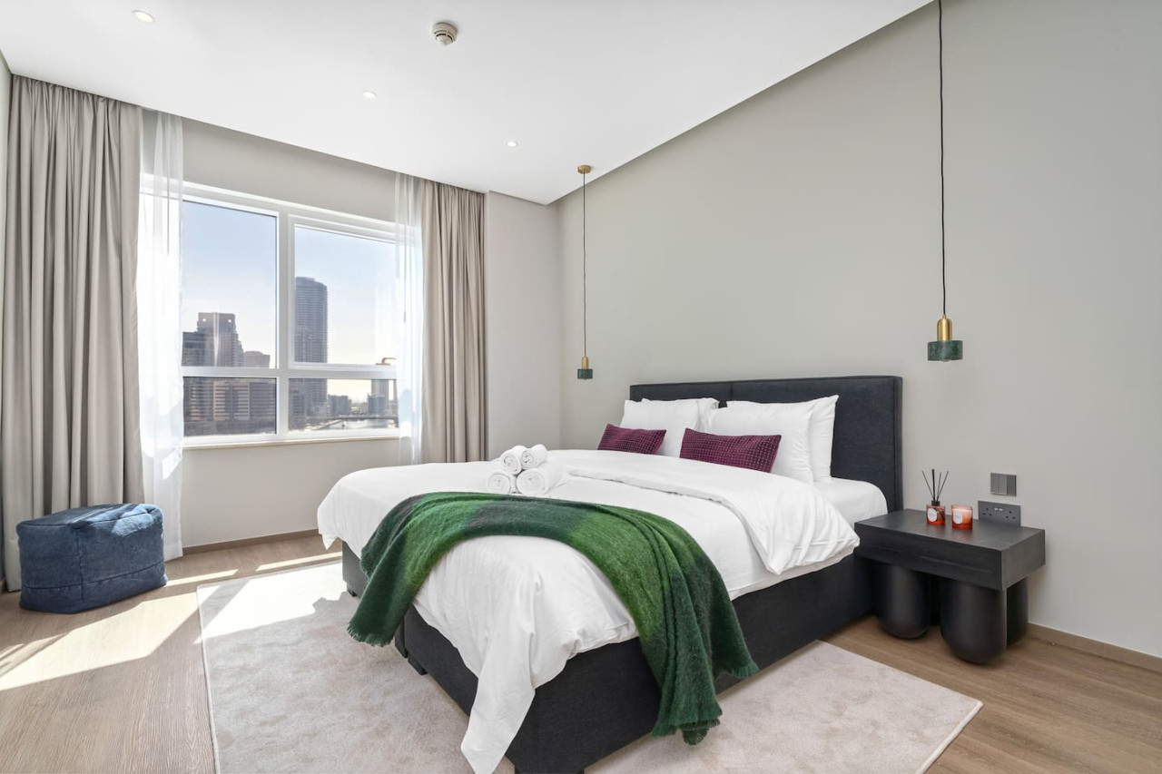 Luxury Living 3BR Marina View - Tecom - Dubai - United Arab Emirates