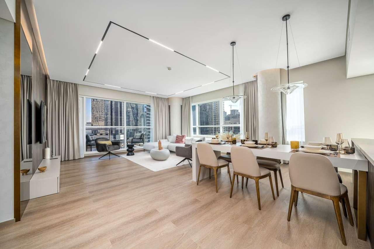 Luxury Living 3BR Marina View - Tecom - Dubai - United Arab Emirates