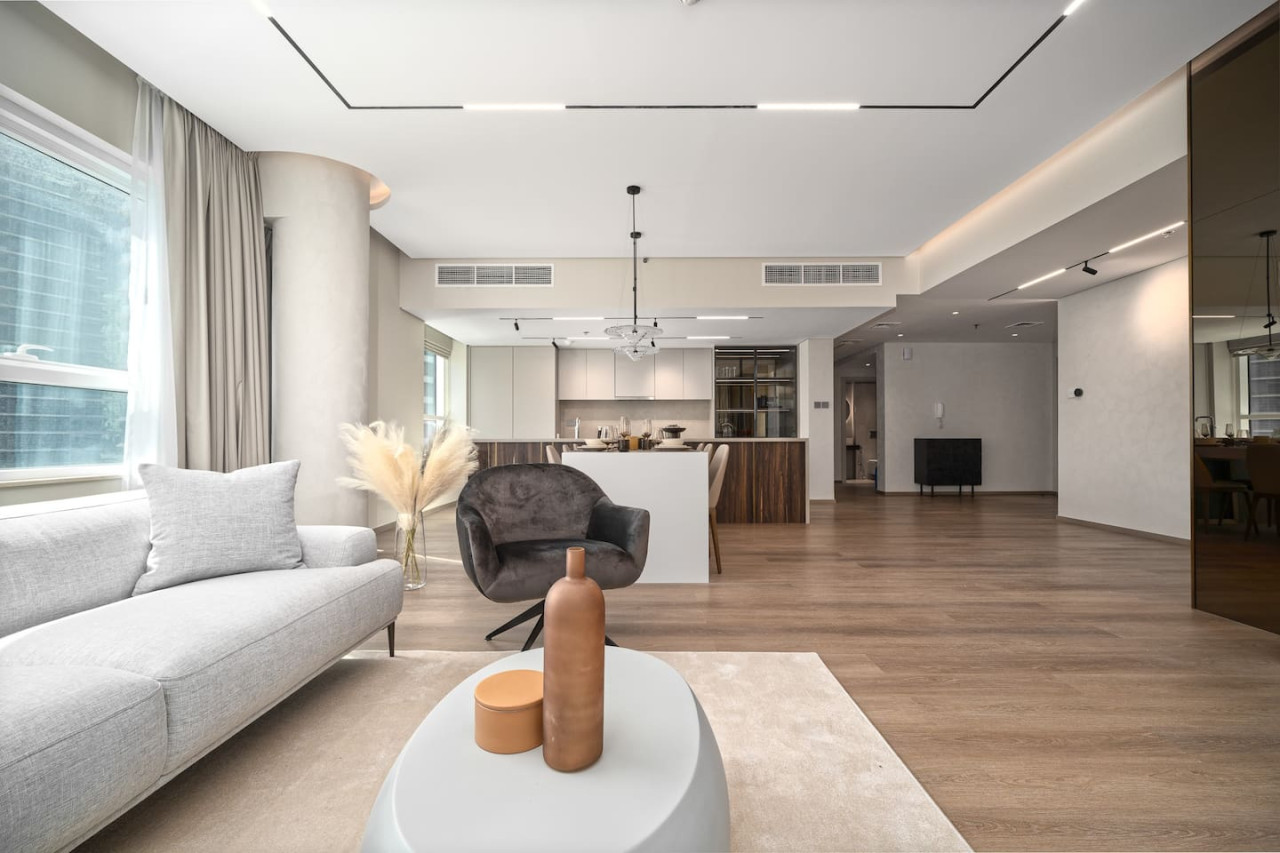 Luxury Living 3BR Marina View - Tecom - Dubai - United Arab Emirates