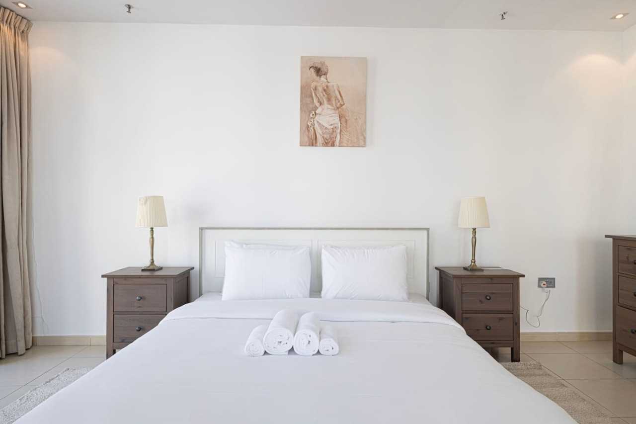 Large &Cozy 2 Bedrooms - Marina - Tecom - Dubai - United Arab Emirates