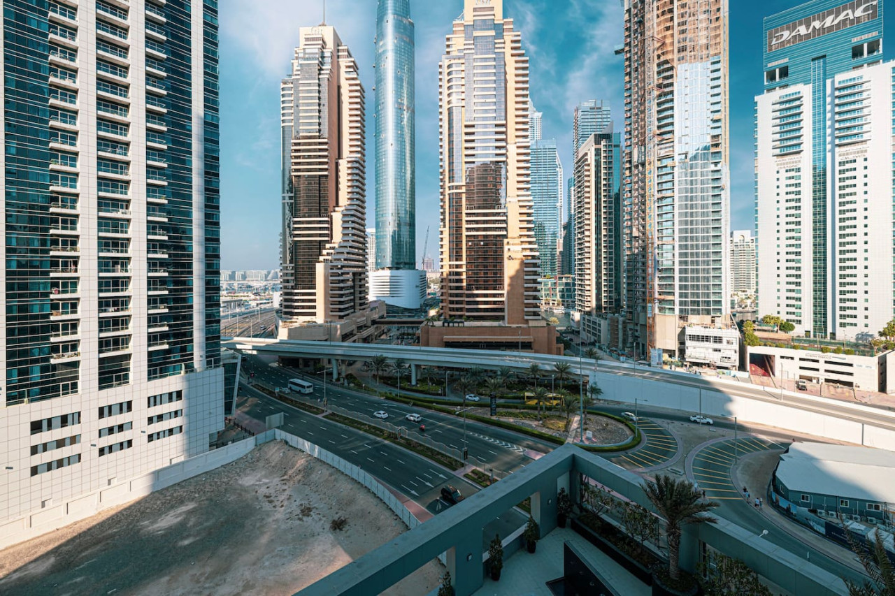 Large &Cozy 2 Bedrooms - Marina - Tecom - Dubai - United Arab Emirates