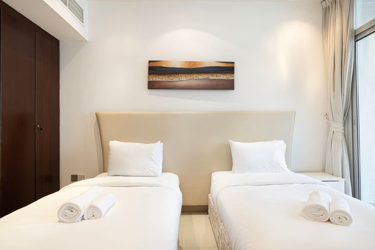 Large &Cozy 2 Bedrooms - Marina - Tecom - Dubai - United Arab Emirates