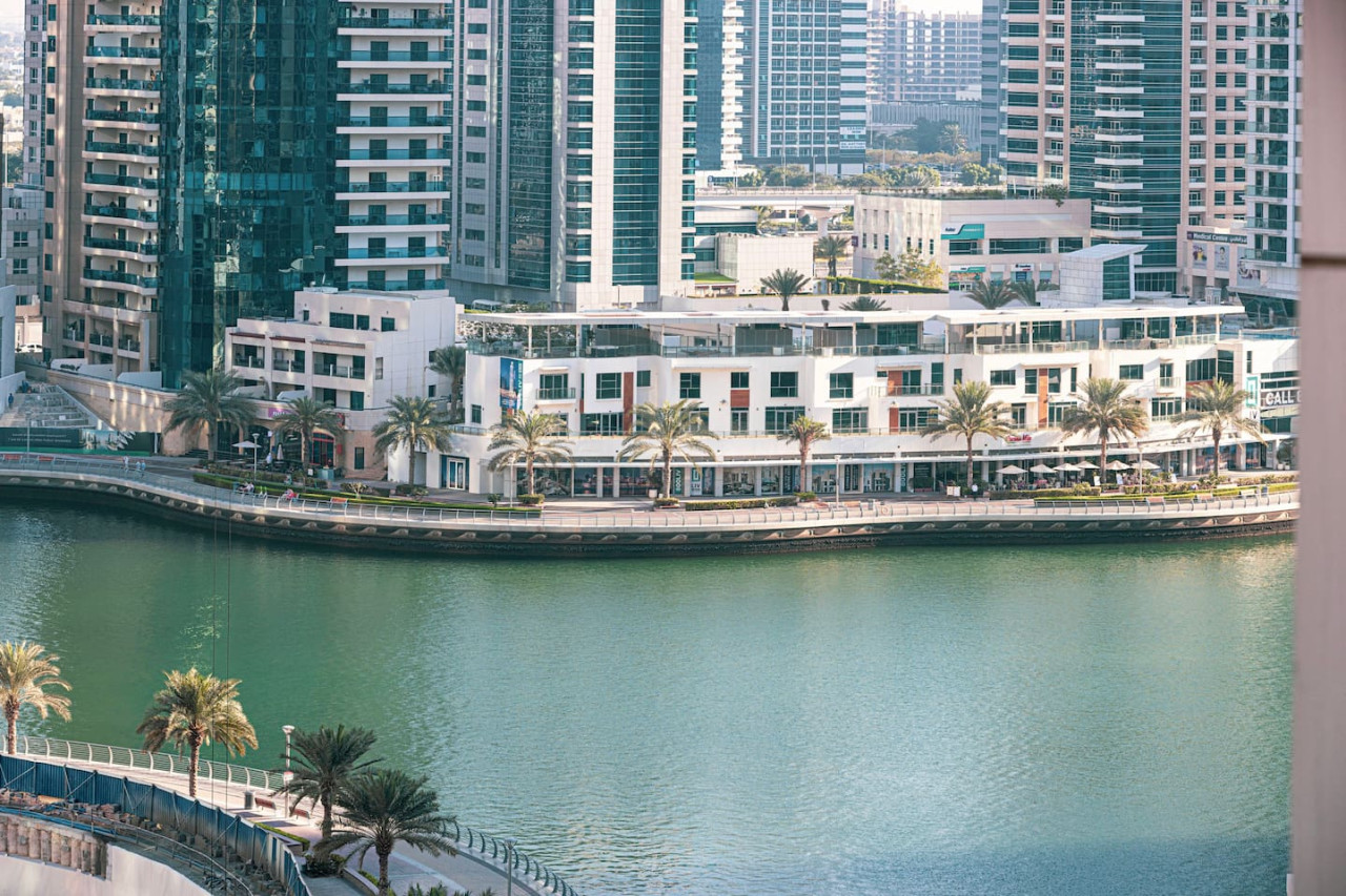 Large &Cozy 2 Bedrooms - Marina - Tecom - Dubai - United Arab Emirates