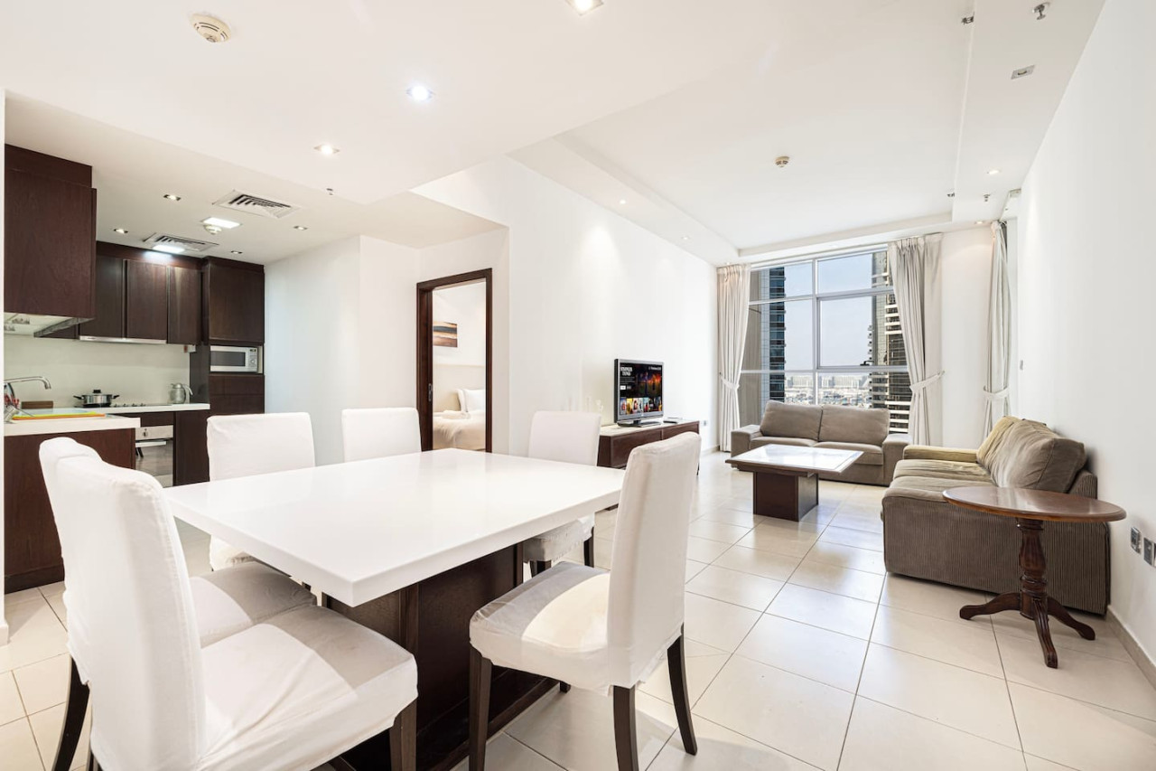 Large &Cozy 2 Bedrooms - Marina - Tecom - Dubai - United Arab Emirates