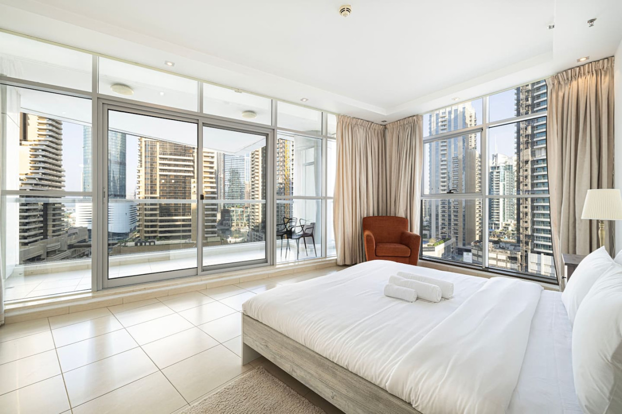 Large &Cozy 2 Bedrooms - Marina - Tecom - Dubai - United Arab Emirates