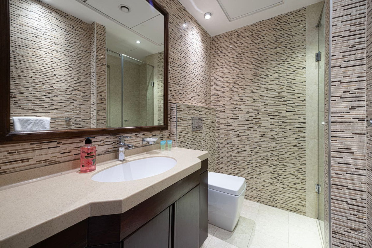 Large &Cozy 2 Bedrooms - Marina - Tecom - Dubai - United Arab Emirates