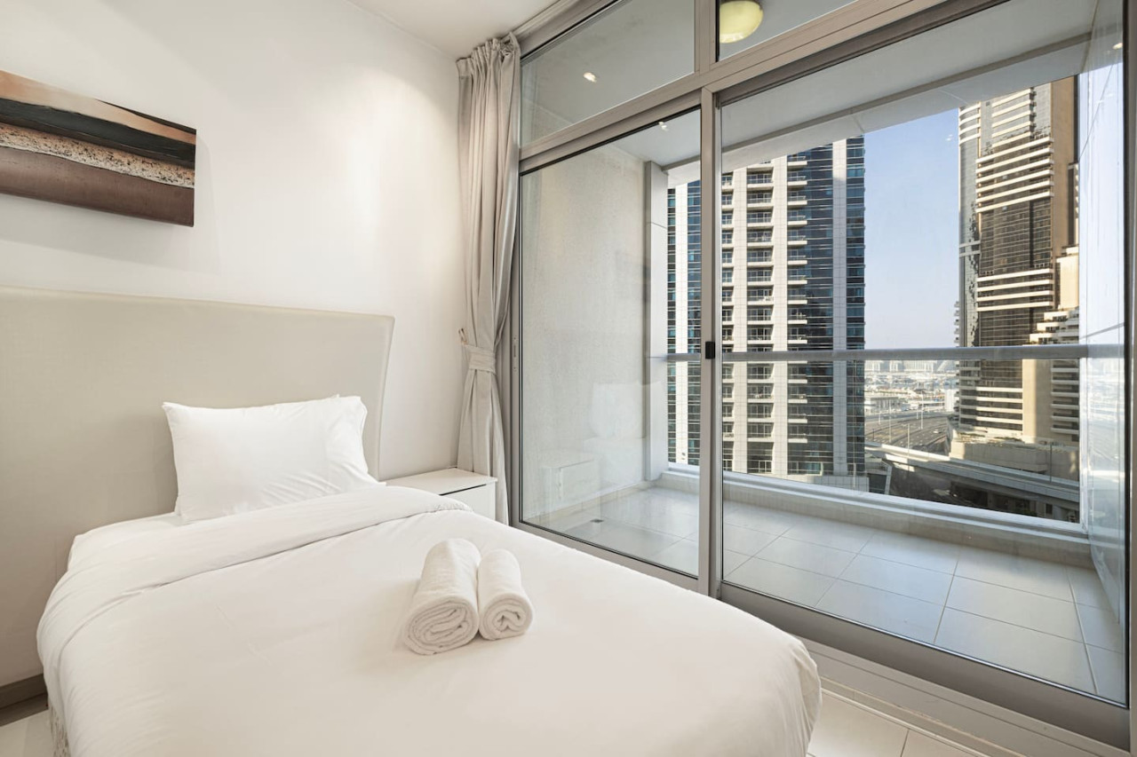 Large &Cozy 2 Bedrooms - Marina - Tecom - Dubai - United Arab Emirates