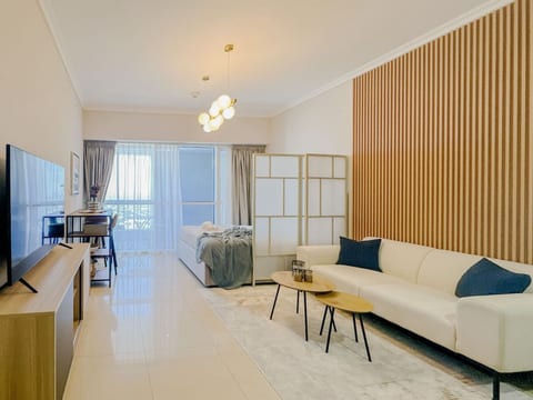 Chic and Cozy - Studio - JLT