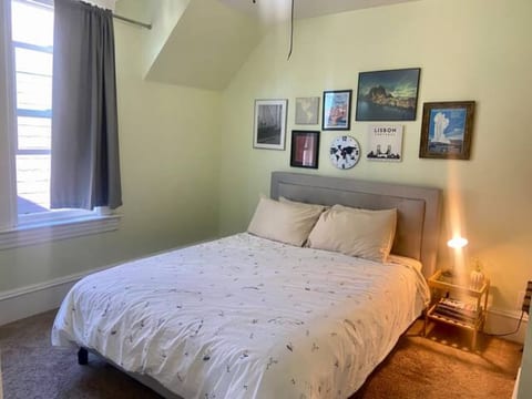The Traveler Room in the Central District