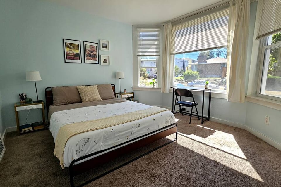 The Daylight Room in the Central District - Seattle
